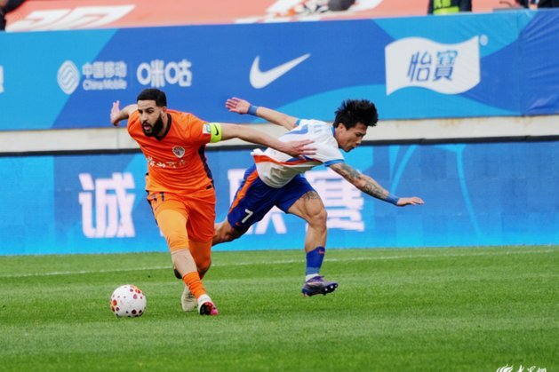 梅萨乌迪传射埃朱马双响 海牛4-1力克泰山重现辉煌