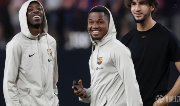 梅西、亚马尔也有过一样困境